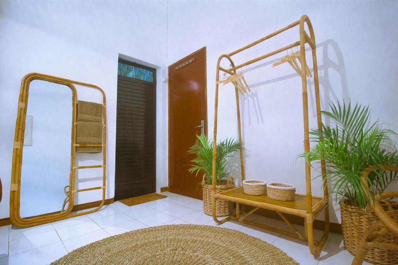 Snooze Ijen Hostel บันยูวังงี ภายนอก รูปภาพ