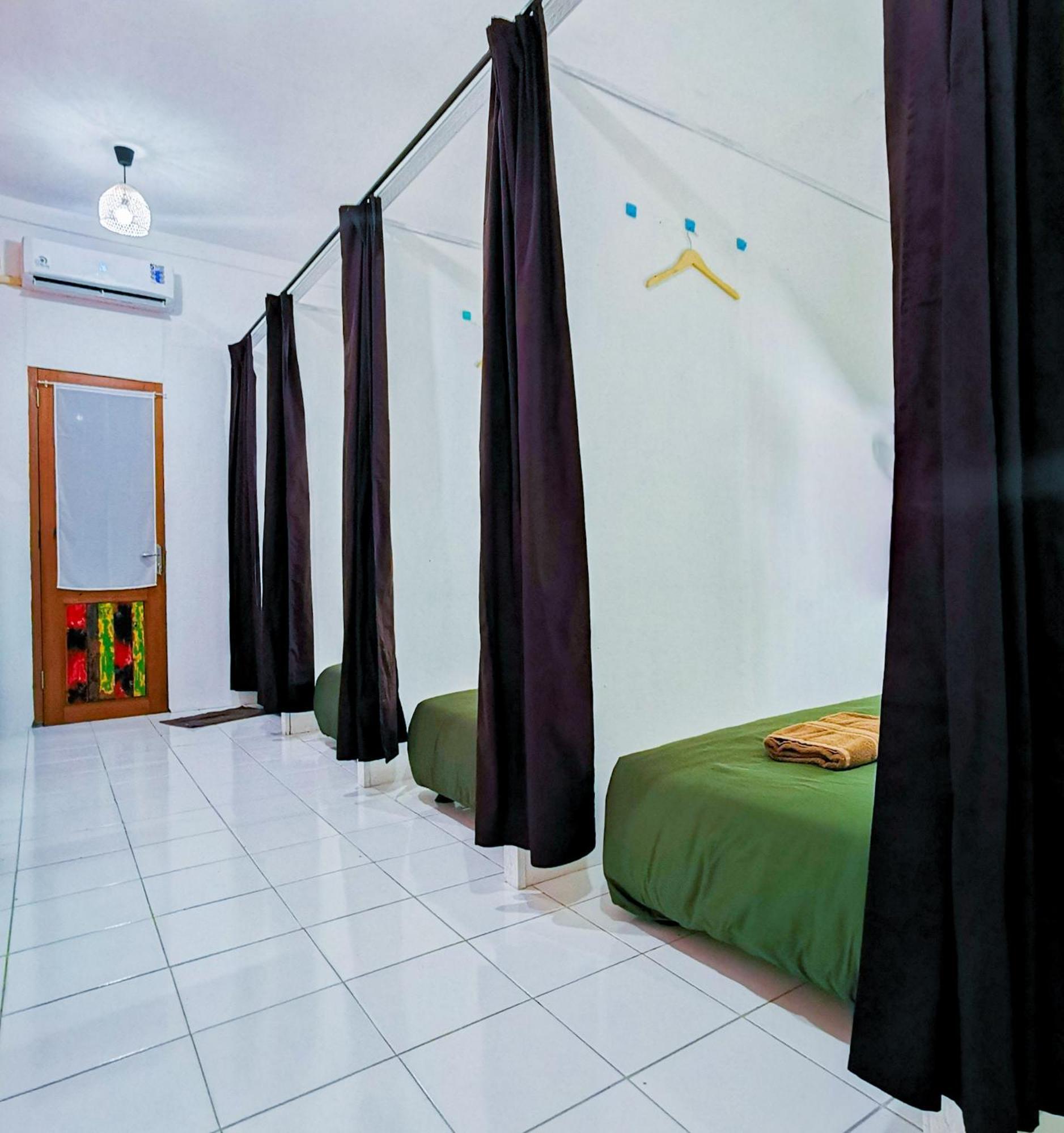 Snooze Ijen Hostel บันยูวังงี ภายนอก รูปภาพ